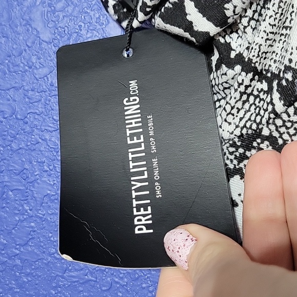 Pretty Liitle Thing bodysuit - Picture 4 of 7